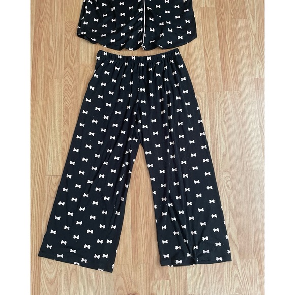 Kate Spade Black and White Logo Print Pajama Set - Picture 2 of 4